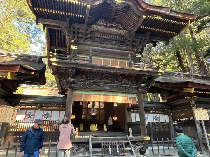 諏訪大社下社春宮の{uncategorized: "未分類", other: "その他", undefined: "問題あり", building: "その他建物", grave: "お墓", sacred_gate: "鳥居", guardian: "狛犬", statue: "像", buddha: "仏像", history: "歴史", nature: "自然", garden: "庭園", animal: "動物", pagoda: "塔", temizu: "手水舎", mountain_gate: "山門・神門", sanctuary: "本殿・本堂", subordinate: "末社・摂社", art: "芸術", scenery: "景色", jizo: "地蔵", ema: "絵馬", goshuin: "御朱印", omikuji: "おみくじ", items: "授与品その他", amulet: "お守り", goshuincho: "御朱印帳", eats: "食事", festival: "お祭り", votive_dance: "神楽", shichigosan: "七五三参", wedding: "結婚式", experience: "体験その他", initially: "初詣", around: "周辺", anti_infection: "感染症対策"}