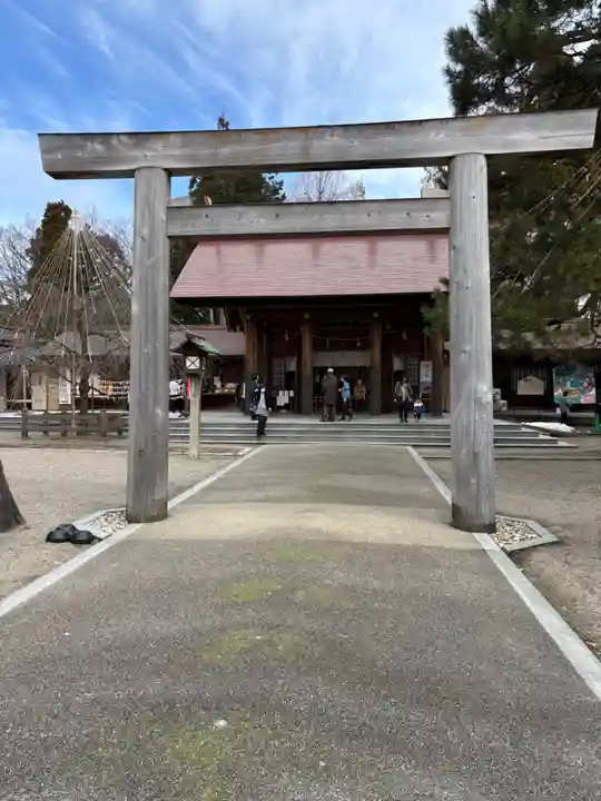 射水神社の鳥居
