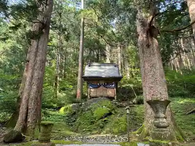 雄山神社中宮祈願殿(富山県)