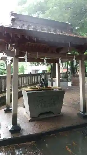 淺間神社（忍野八海）の手水舎