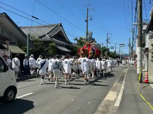松尾大社西七条御旅所の{uncategorized: "未分類", other: "その他", undefined: "問題あり", building: "その他建物", grave: "お墓", sacred_gate: "鳥居", guardian: "狛犬", statue: "像", buddha: "仏像", history: "歴史", nature: "自然", garden: "庭園", animal: "動物", pagoda: "塔", temizu: "手水舎", mountain_gate: "山門・神門", sanctuary: "本殿・本堂", subordinate: "末社・摂社", art: "芸術", scenery: "景色", jizo: "地蔵", ema: "絵馬", goshuin: "御朱印", omikuji: "おみくじ", items: "授与品その他", amulet: "お守り", goshuincho: "御朱印帳", eats: "食事", festival: "お祭り", votive_dance: "神楽", shichigosan: "七五三参", wedding: "結婚式", experience: "体験その他", initially: "初詣", around: "周辺", anti_infection: "感染症対策"}
