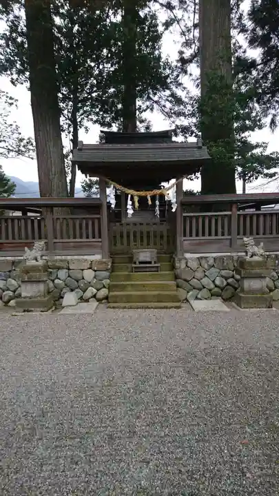 飛驒一宮水無神社の末社・摂社
