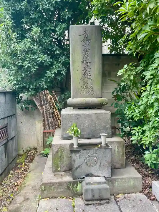 常泉寺の{uncategorized: "未分類", other: "その他", undefined: "問題あり", building: "その他建物", grave: "お墓", sacred_gate: "鳥居", guardian: "狛犬", statue: "像", buddha: "仏像", history: "歴史", nature: "自然", garden: "庭園", animal: "動物", pagoda: "塔", temizu: "手水舎", mountain_gate: "山門・神門", sanctuary: "本殿・本堂", subordinate: "末社・摂社", art: "芸術", scenery: "景色", jizo: "地蔵", ema: "絵馬", goshuin: "御朱印", omikuji: "おみくじ", items: "授与品その他", amulet: "お守り", goshuincho: "御朱印帳", eats: "食事", festival: "お祭り", votive_dance: "神楽", shichigosan: "七五三参", wedding: "結婚式", experience: "体験その他", initially: "初詣", around: "周辺", anti_infection: "感染症対策"}
