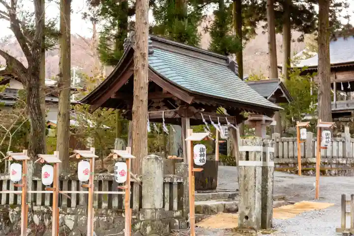 諏訪大社上社前宮(長野県)