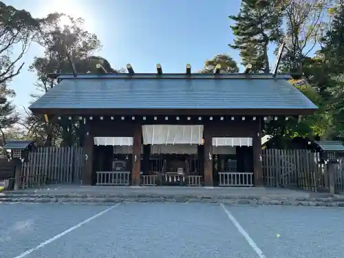 伊勢山皇大神宮の{uncategorized: "未分類", other: "その他", undefined: "問題あり", building: "その他建物", grave: "お墓", sacred_gate: "鳥居", guardian: "狛犬", statue: "像", buddha: "仏像", history: "歴史", nature: "自然", garden: "庭園", animal: "動物", pagoda: "塔", temizu: "手水舎", mountain_gate: "山門・神門", sanctuary: "本殿・本堂", subordinate: "末社・摂社", art: "芸術", scenery: "景色", jizo: "地蔵", ema: "絵馬", goshuin: "御朱印", omikuji: "おみくじ", items: "授与品その他", amulet: "お守り", goshuincho: "御朱印帳", eats: "食事", festival: "お祭り", votive_dance: "神楽", shichigosan: "七五三参", wedding: "結婚式", experience: "体験その他", initially: "初詣", around: "周辺", anti_infection: "感染症対策"}