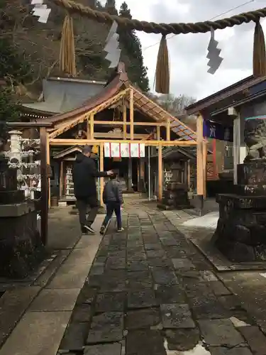 高龍神社の本殿