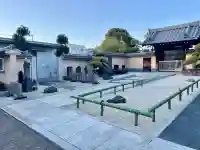 蓮花寺の{uncategorized: "未分類", other: "その他", undefined: "問題あり", building: "その他建物", grave: "お墓", sacred_gate: "鳥居", guardian: "狛犬", statue: "像", buddha: "仏像", history: "歴史", nature: "自然", garden: "庭園", animal: "動物", pagoda: "塔", temizu: "手水舎", mountain_gate: "山門・神門", sanctuary: "本殿・本堂", subordinate: "末社・摂社", art: "芸術", scenery: "景色", jizo: "地蔵", ema: "絵馬", goshuin: "御朱印", omikuji: "おみくじ", items: "授与品その他", amulet: "お守り", goshuincho: "御朱印帳", eats: "食事", festival: "お祭り", votive_dance: "神楽", shichigosan: "七五三参", wedding: "結婚式", experience: "体験その他", initially: "初詣", around: "周辺", anti_infection: "感染症対策"}