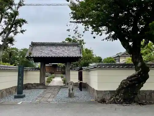 一華院大蓮寺の山門・神門