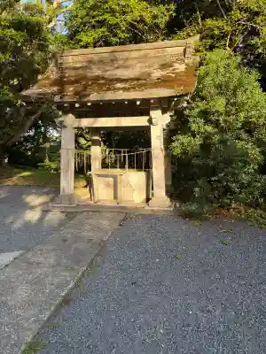 遠見岬神社の{uncategorized: "未分類", other: "その他", undefined: "問題あり", building: "その他建物", grave: "お墓", sacred_gate: "鳥居", guardian: "狛犬", statue: "像", buddha: "仏像", history: "歴史", nature: "自然", garden: "庭園", animal: "動物", pagoda: "塔", temizu: "手水舎", mountain_gate: "山門・神門", sanctuary: "本殿・本堂", subordinate: "末社・摂社", art: "芸術", scenery: "景色", jizo: "地蔵", ema: "絵馬", goshuin: "御朱印", omikuji: "おみくじ", items: "授与品その他", amulet: "お守り", goshuincho: "御朱印帳", eats: "食事", festival: "お祭り", votive_dance: "神楽", shichigosan: "七五三参", wedding: "結婚式", experience: "体験その他", initially: "初詣", around: "周辺", anti_infection: "感染症対策"}
