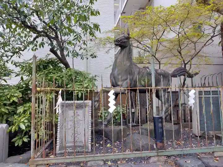 御幸森天神宮の{uncategorized: "未分類", other: "その他", undefined: "問題あり", building: "その他建物", grave: "お墓", sacred_gate: "鳥居", guardian: "狛犬", statue: "像", buddha: "仏像", history: "歴史", nature: "自然", garden: "庭園", animal: "動物", pagoda: "塔", temizu: "手水舎", mountain_gate: "山門・神門", sanctuary: "本殿・本堂", subordinate: "末社・摂社", art: "芸術", scenery: "景色", jizo: "地蔵", ema: "絵馬", goshuin: "御朱印", omikuji: "おみくじ", items: "授与品その他", amulet: "お守り", goshuincho: "御朱印帳", eats: "食事", festival: "お祭り", votive_dance: "神楽", shichigosan: "七五三参", wedding: "結婚式", experience: "体験その他", initially: "初詣", around: "周辺", anti_infection: "感染症対策"}