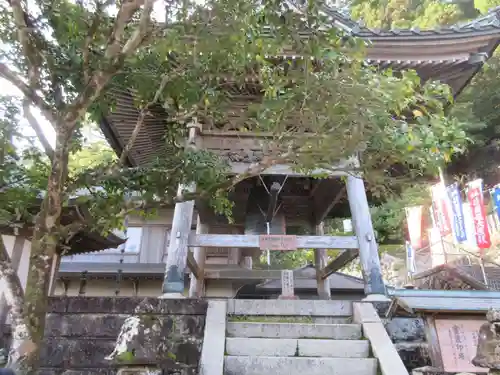 青岸渡寺の建物その他