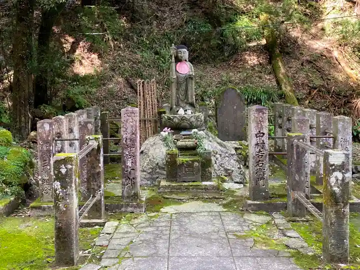 満願寺の地蔵