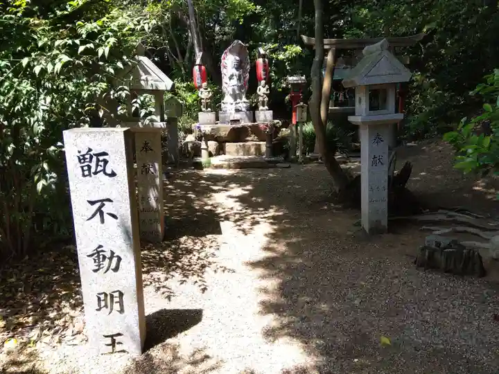 越木岩神社(兵庫県)
