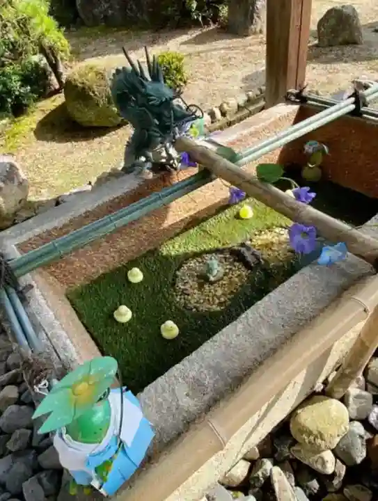 苗村神社の手水舎