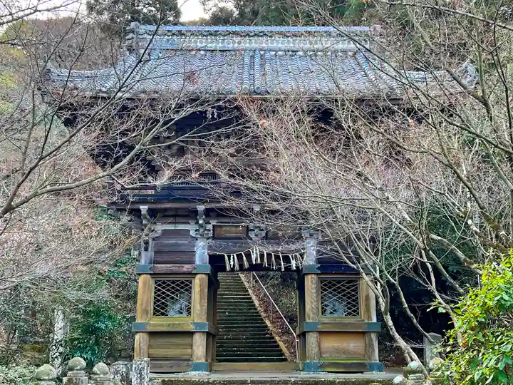 吉木若宮八幡宮の山門・神門