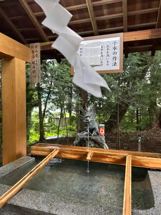 新屋山神社(山梨県)