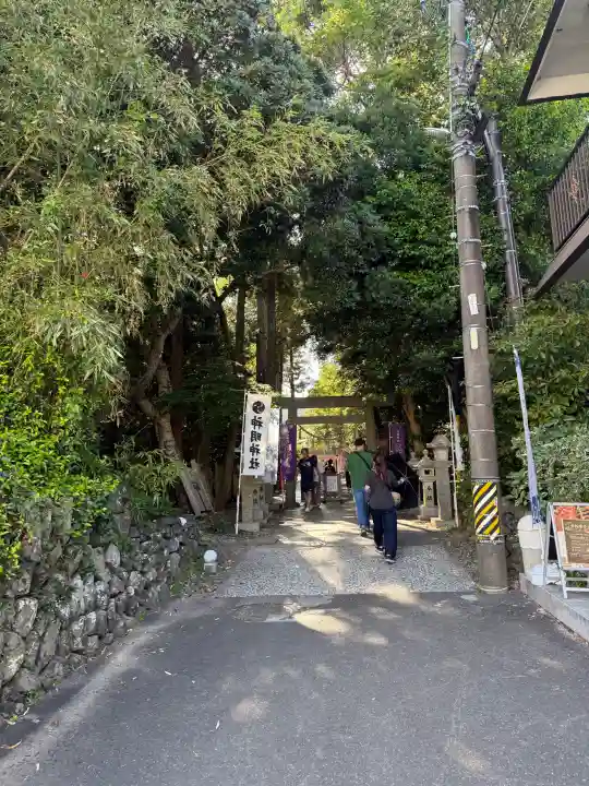 神明神社(石神さん)の{uncategorized: "未分類", other: "その他", undefined: "問題あり", building: "その他建物", grave: "お墓", sacred_gate: "鳥居", guardian: "狛犬", statue: "像", buddha: "仏像", history: "歴史", nature: "自然", garden: "庭園", animal: "動物", pagoda: "塔", temizu: "手水舎", mountain_gate: "山門・神門", sanctuary: "本殿・本堂", subordinate: "末社・摂社", art: "芸術", scenery: "景色", jizo: "地蔵", ema: "絵馬", goshuin: "御朱印", omikuji: "おみくじ", items: "授与品その他", amulet: "お守り", goshuincho: "御朱印帳", eats: "食事", festival: "お祭り", votive_dance: "神楽", shichigosan: "七五三参", wedding: "結婚式", experience: "体験その他", initially: "初詣", around: "周辺", anti_infection: "感染症対策"}
