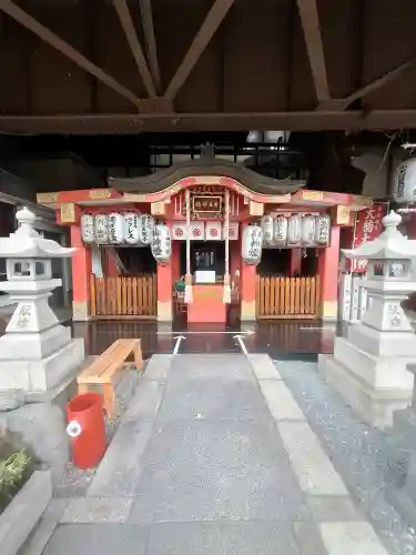 萱島神社の{uncategorized: "未分類", other: "その他", undefined: "問題あり", building: "その他建物", grave: "お墓", sacred_gate: "鳥居", guardian: "狛犬", statue: "像", buddha: "仏像", history: "歴史", nature: "自然", garden: "庭園", animal: "動物", pagoda: "塔", temizu: "手水舎", mountain_gate: "山門・神門", sanctuary: "本殿・本堂", subordinate: "末社・摂社", art: "芸術", scenery: "景色", jizo: "地蔵", ema: "絵馬", goshuin: "御朱印", omikuji: "おみくじ", items: "授与品その他", amulet: "お守り", goshuincho: "御朱印帳", eats: "食事", festival: "お祭り", votive_dance: "神楽", shichigosan: "七五三参", wedding: "結婚式", experience: "体験その他", initially: "初詣", around: "周辺", anti_infection: "感染症対策"}