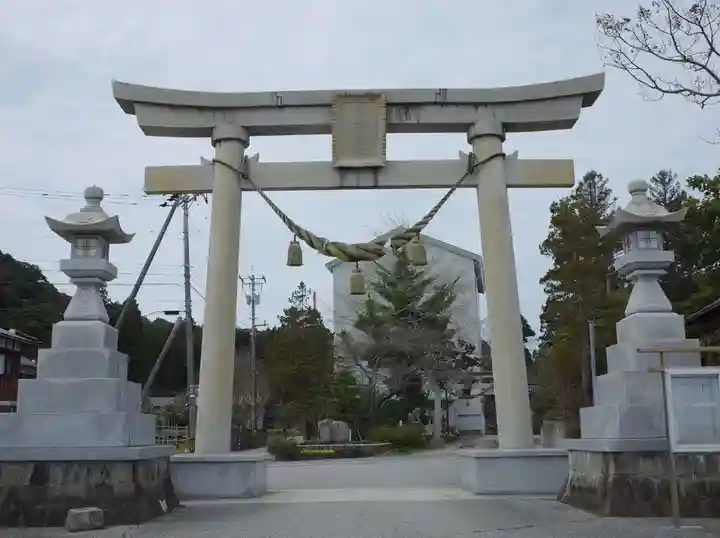須須神社の鳥居