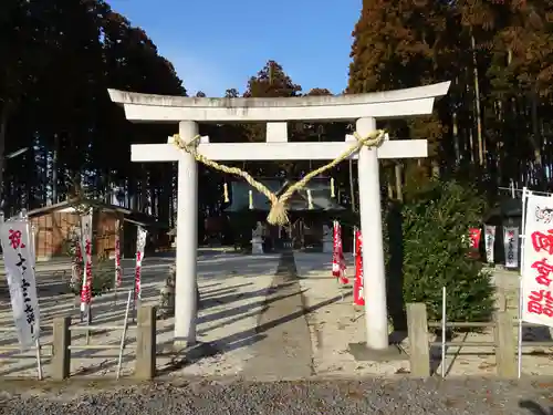 鹿嶋三嶋神社の鳥居