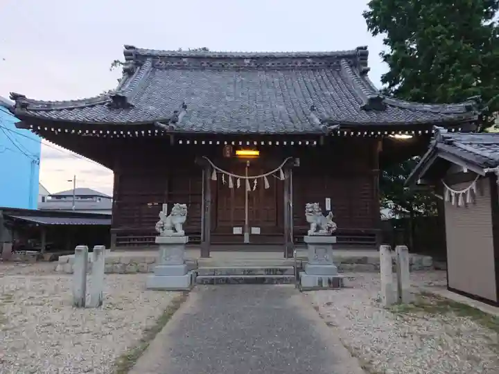 進雄神社の本殿・本堂