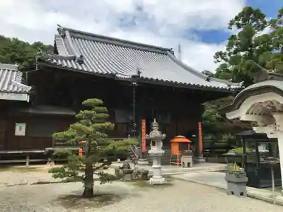 金泉寺の本殿・本堂