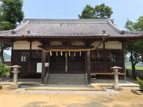 神前神社の本殿