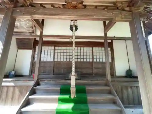 薬師堂の{uncategorized: "未分類", other: "その他", undefined: "問題あり", building: "その他建物", grave: "お墓", sacred_gate: "鳥居", guardian: "狛犬", statue: "像", buddha: "仏像", history: "歴史", nature: "自然", garden: "庭園", animal: "動物", pagoda: "塔", temizu: "手水舎", mountain_gate: "山門・神門", sanctuary: "本殿・本堂", subordinate: "末社・摂社", art: "芸術", scenery: "景色", jizo: "地蔵", ema: "絵馬", goshuin: "御朱印", omikuji: "おみくじ", items: "授与品その他", amulet: "お守り", goshuincho: "御朱印帳", eats: "食事", festival: "お祭り", votive_dance: "神楽", shichigosan: "七五三参", wedding: "結婚式", experience: "体験その他", initially: "初詣", around: "周辺", anti_infection: "感染症対策"}