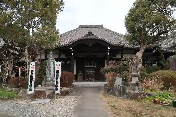 円観寺の本殿・本堂