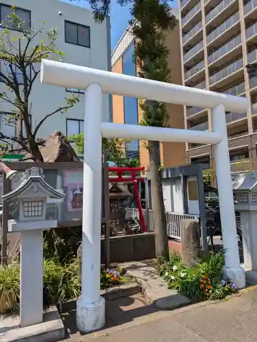蛇幸都神社（蛇骨神社）(神奈川県)