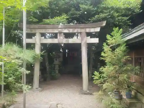 市神神社の鳥居