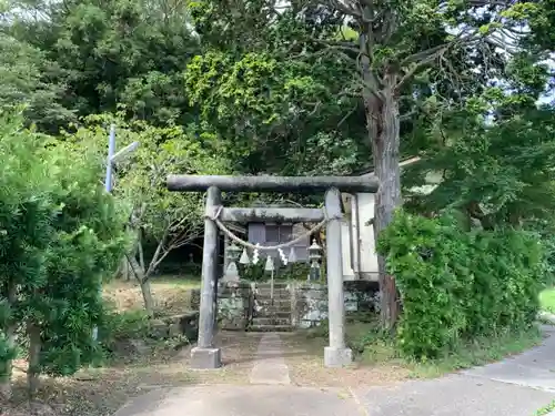 白幡神社の鳥居