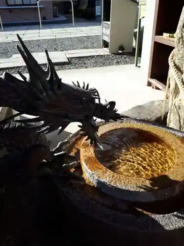 三毳不動尊の手水舎