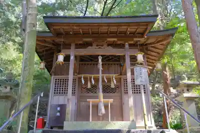 枚岡神社の末社・摂社