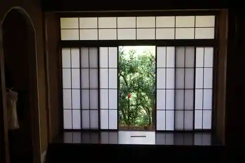 光明寺瑠璃光院の本殿・本堂