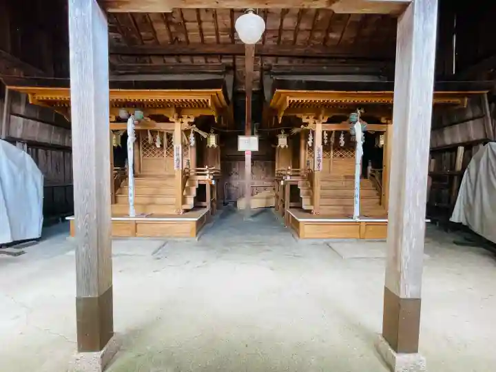 八坂神社の{uncategorized: "未分類", other: "その他", undefined: "問題あり", building: "その他建物", grave: "お墓", sacred_gate: "鳥居", guardian: "狛犬", statue: "像", buddha: "仏像", history: "歴史", nature: "自然", garden: "庭園", animal: "動物", pagoda: "塔", temizu: "手水舎", mountain_gate: "山門・神門", sanctuary: "本殿・本堂", subordinate: "末社・摂社", art: "芸術", scenery: "景色", jizo: "地蔵", ema: "絵馬", goshuin: "御朱印", omikuji: "おみくじ", items: "授与品その他", amulet: "お守り", goshuincho: "御朱印帳", eats: "食事", festival: "お祭り", votive_dance: "神楽", shichigosan: "七五三参", wedding: "結婚式", experience: "体験その他", initially: "初詣", around: "周辺", anti_infection: "感染症対策"}