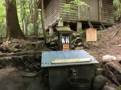 宝登山神社の末社