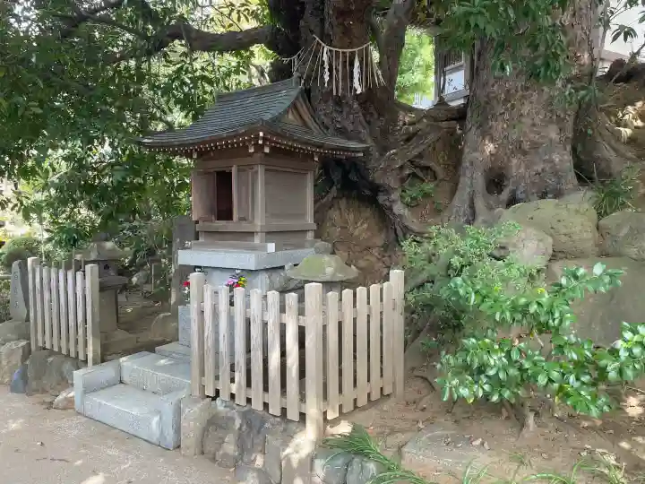 法真寺の{uncategorized: "未分類", other: "その他", undefined: "問題あり", building: "その他建物", grave: "お墓", sacred_gate: "鳥居", guardian: "狛犬", statue: "像", buddha: "仏像", history: "歴史", nature: "自然", garden: "庭園", animal: "動物", pagoda: "塔", temizu: "手水舎", mountain_gate: "山門・神門", sanctuary: "本殿・本堂", subordinate: "末社・摂社", art: "芸術", scenery: "景色", jizo: "地蔵", ema: "絵馬", goshuin: "御朱印", omikuji: "おみくじ", items: "授与品その他", amulet: "お守り", goshuincho: "御朱印帳", eats: "食事", festival: "お祭り", votive_dance: "神楽", shichigosan: "七五三参", wedding: "結婚式", experience: "体験その他", initially: "初詣", around: "周辺", anti_infection: "感染症対策"}