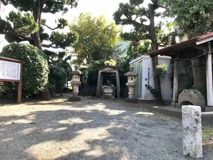 桜株十一面観世音菩薩のその他建物