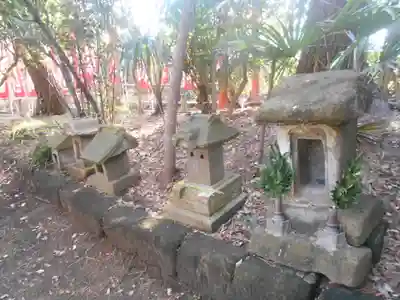亀岡八幡宮（亀岡八幡神社）の末社・摂社