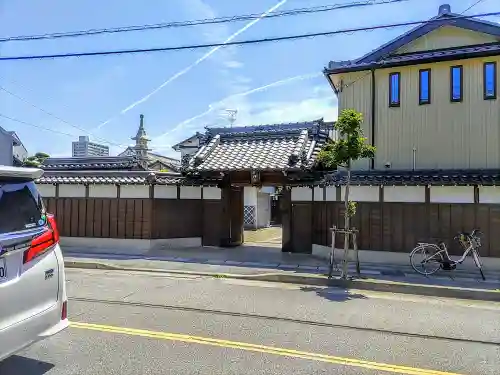 薬師寺の山門・神門