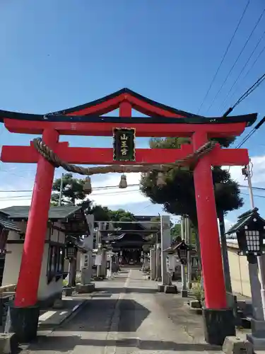 本折日吉神社の鳥居