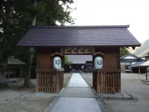 須佐神社の山門・神門