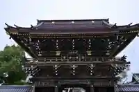 西新井大師総持寺の山門・神門