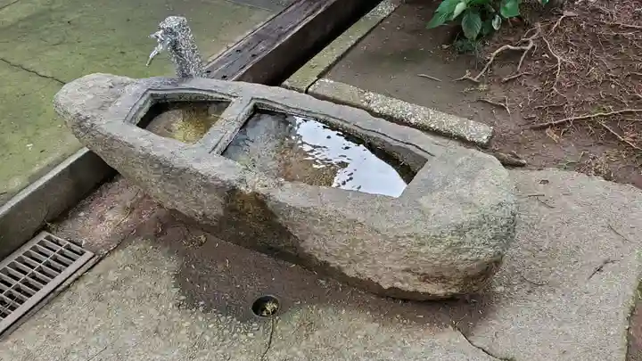 矢切神社の手水舎