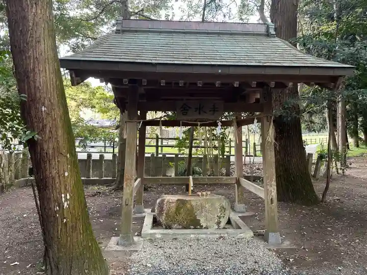 平群神社の{uncategorized: "未分類", other: "その他", undefined: "問題あり", building: "その他建物", grave: "お墓", sacred_gate: "鳥居", guardian: "狛犬", statue: "像", buddha: "仏像", history: "歴史", nature: "自然", garden: "庭園", animal: "動物", pagoda: "塔", temizu: "手水舎", mountain_gate: "山門・神門", sanctuary: "本殿・本堂", subordinate: "末社・摂社", art: "芸術", scenery: "景色", jizo: "地蔵", ema: "絵馬", goshuin: "御朱印", omikuji: "おみくじ", items: "授与品その他", amulet: "お守り", goshuincho: "御朱印帳", eats: "食事", festival: "お祭り", votive_dance: "神楽", shichigosan: "七五三参", wedding: "結婚式", experience: "体験その他", initially: "初詣", around: "周辺", anti_infection: "感染症対策"}