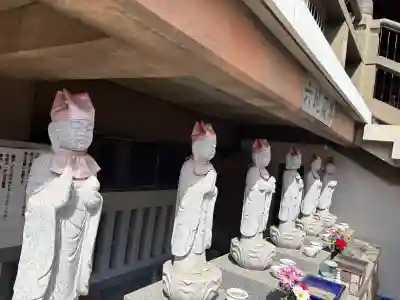 普光寺の{uncategorized: "未分類", other: "その他", undefined: "問題あり", building: "その他建物", grave: "お墓", sacred_gate: "鳥居", guardian: "狛犬", statue: "像", buddha: "仏像", history: "歴史", nature: "自然", garden: "庭園", animal: "動物", pagoda: "塔", temizu: "手水舎", mountain_gate: "山門・神門", sanctuary: "本殿・本堂", subordinate: "末社・摂社", art: "芸術", scenery: "景色", jizo: "地蔵", ema: "絵馬", goshuin: "御朱印", omikuji: "おみくじ", items: "授与品その他", amulet: "お守り", goshuincho: "御朱印帳", eats: "食事", festival: "お祭り", votive_dance: "神楽", shichigosan: "七五三参", wedding: "結婚式", experience: "体験その他", initially: "初詣", around: "周辺", anti_infection: "感染症対策"}