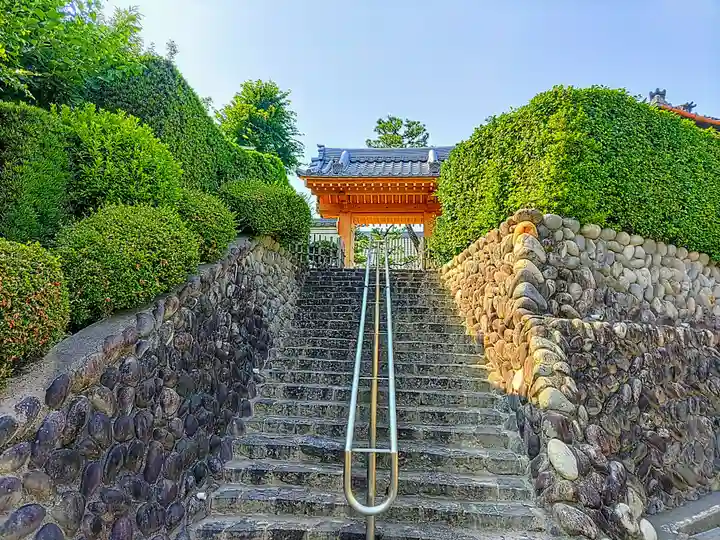 善住寺の山門・神門