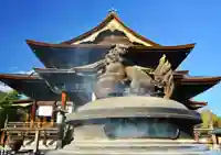 善光寺の本殿・本堂