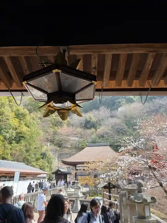 清水寺の{uncategorized: "未分類", other: "その他", undefined: "問題あり", building: "その他建物", grave: "お墓", sacred_gate: "鳥居", guardian: "狛犬", statue: "像", buddha: "仏像", history: "歴史", nature: "自然", garden: "庭園", animal: "動物", pagoda: "塔", temizu: "手水舎", mountain_gate: "山門・神門", sanctuary: "本殿・本堂", subordinate: "末社・摂社", art: "芸術", scenery: "景色", jizo: "地蔵", ema: "絵馬", goshuin: "御朱印", omikuji: "おみくじ", items: "授与品その他", amulet: "お守り", goshuincho: "御朱印帳", eats: "食事", festival: "お祭り", votive_dance: "神楽", shichigosan: "七五三参", wedding: "結婚式", experience: "体験その他", initially: "初詣", around: "周辺", anti_infection: "感染症対策"}